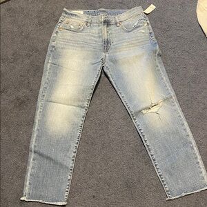 NWT Gap Mid Rise Girlfriend Jeans 29/8R